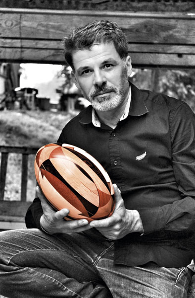 pierre armengaud ballon rugby en bois