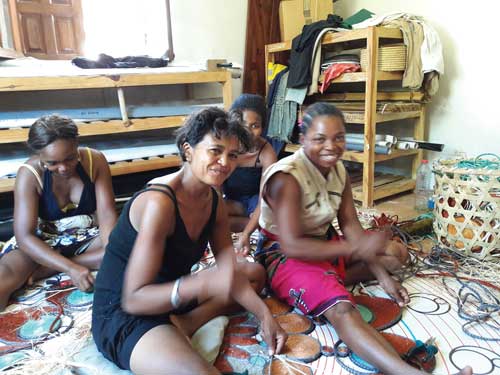 laurance tartas tapis madagascar