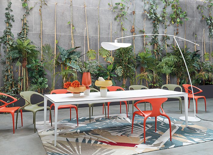 table assise chaise lounge luminaire canape exterieur jardin