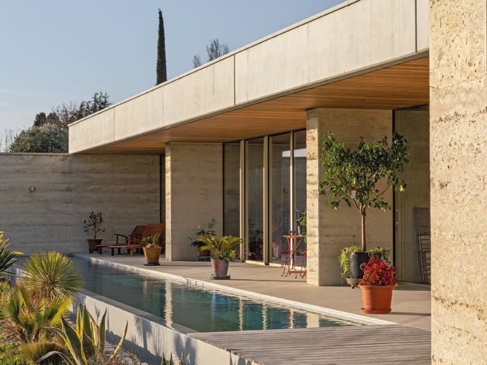 Villa en béton de terre 13 de perignon architecte toulouse
