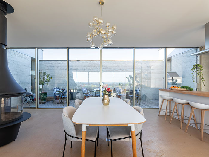 Villa en béton de terre 12 de perignon architecte toulouse