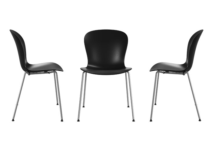 chaise noire