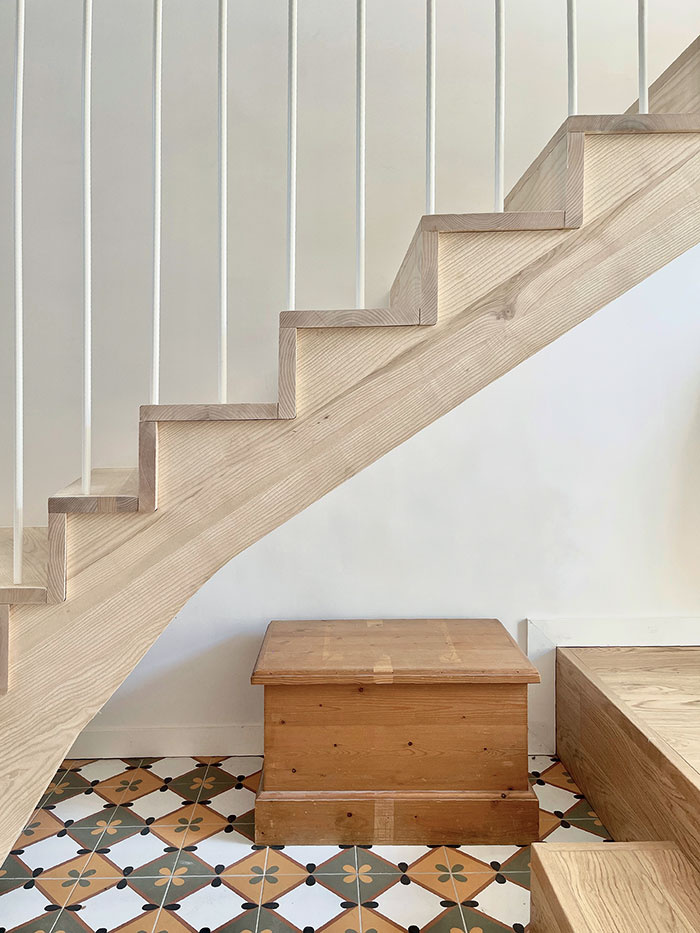 escalier en hévéa